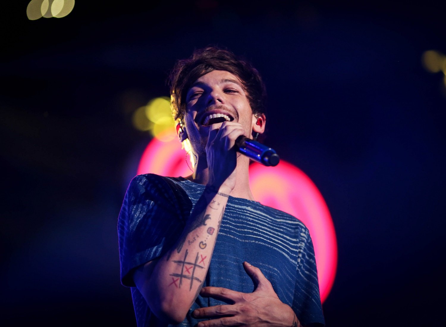 Louis Tomlinson Net Worth | Celebrity Net Worth