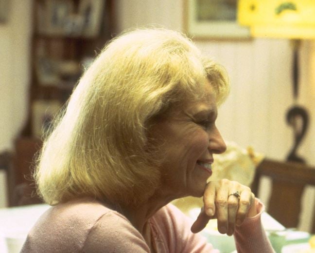 Louise Lasser Net Worth | Celebrity Net Worth