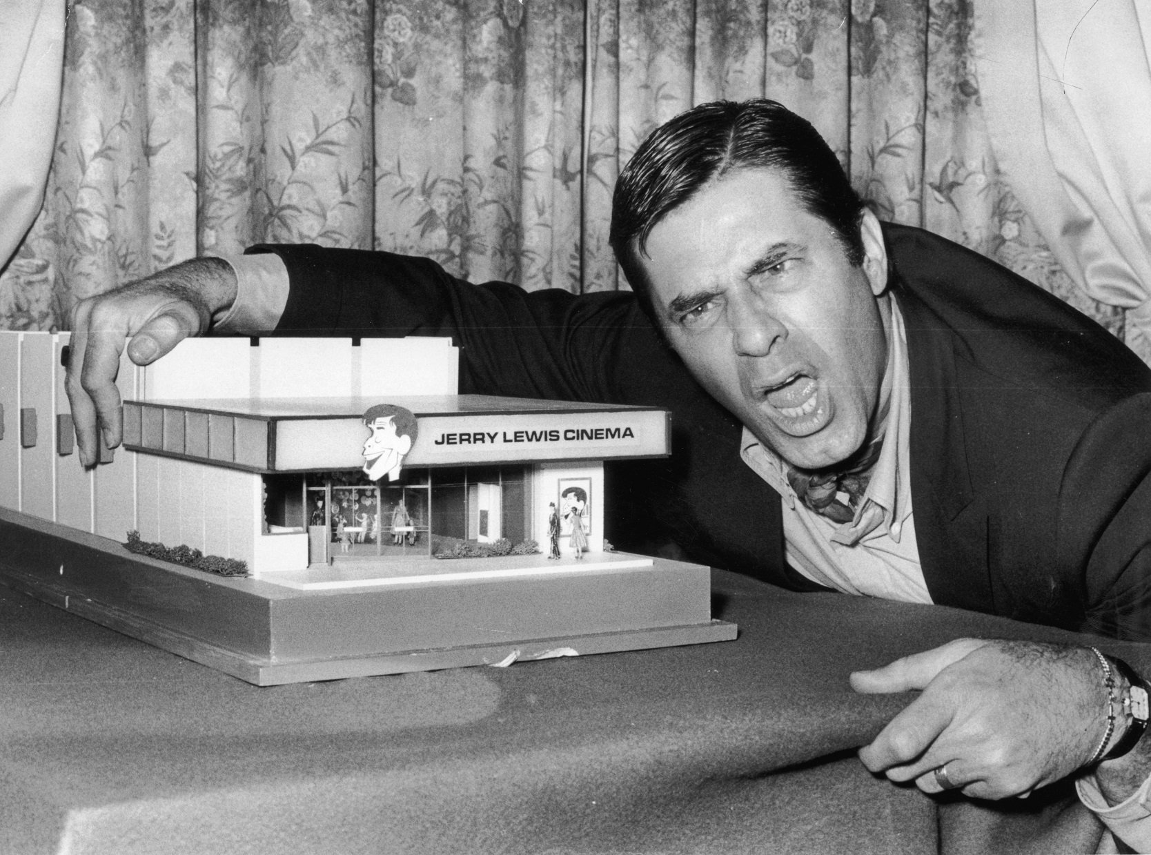 Jerry Lewis Net Worth | Celebrity Net Worth
